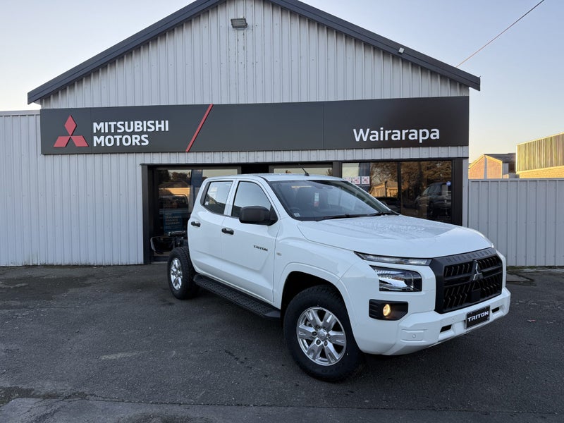 2025 Mitsubishi Triton Dc C Glx 4Wd 6At