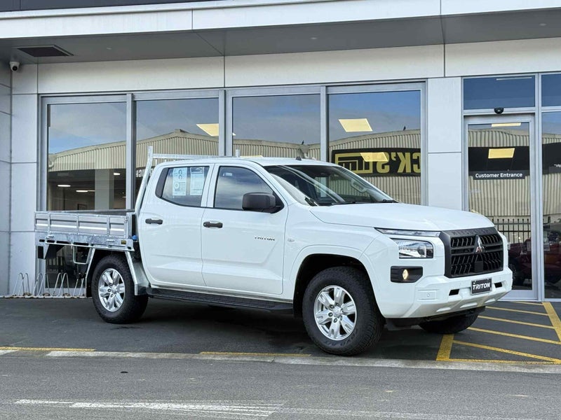 2025 Mitsubishi Triton DC CH 2.4D GLX 4WD 6AT -...