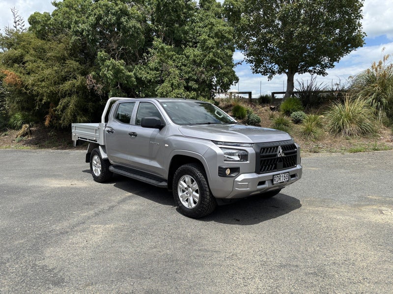 2025 Mitsubishi Triton DC CHASSIS GLX 4WD 6AT 2...