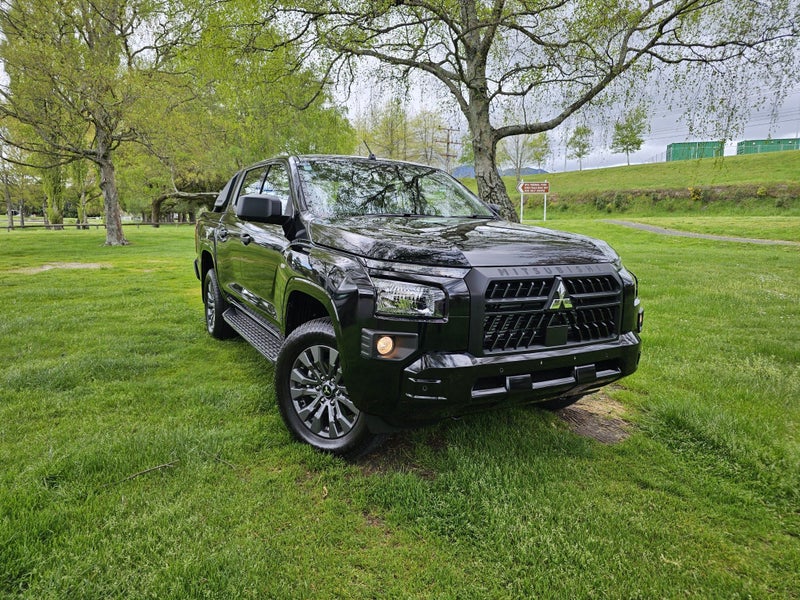 2025 Mitsubishi Triton DC GLX 6AT 2.4DT/6AT