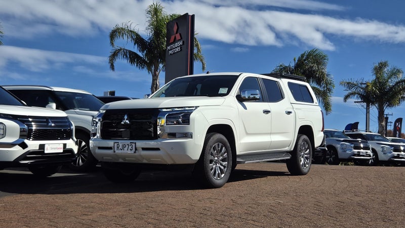 2025 Mitsubishi Triton DC GLXR AUTO 2.4D 2WD