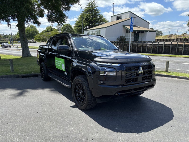 2025 Mitsubishi Triton DC VRX 4WD 6AT 2.4DT AUT...
