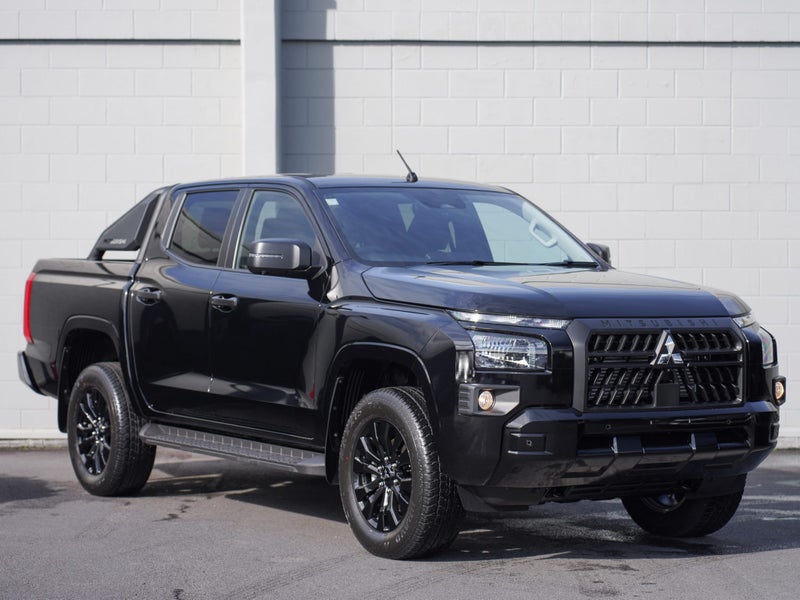 2025 Mitsubishi Triton DC WS 2.4D GLXS 4WD 6AT