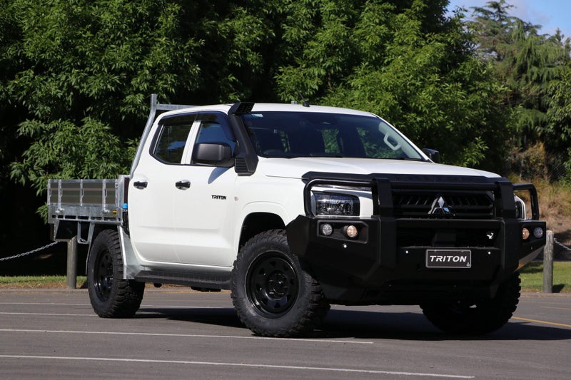2025 Mitsubishi Triton GLX 4WD AUTO FLAT DECK