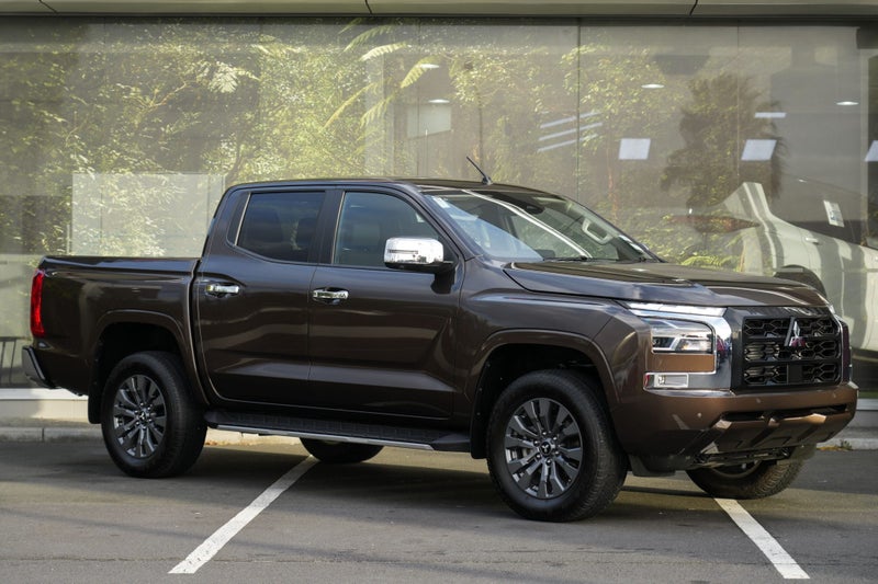 2025 Mitsubishi Triton GLX-R 4WD DIESEL BI-TURB...