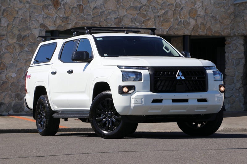 2025 Mitsubishi Triton GLX SPORT 4WD AUTO