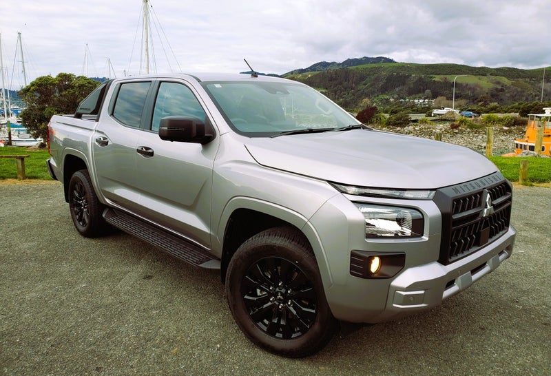 2025 Mitsubishi Triton GLX Sport 4x4 - Limited...