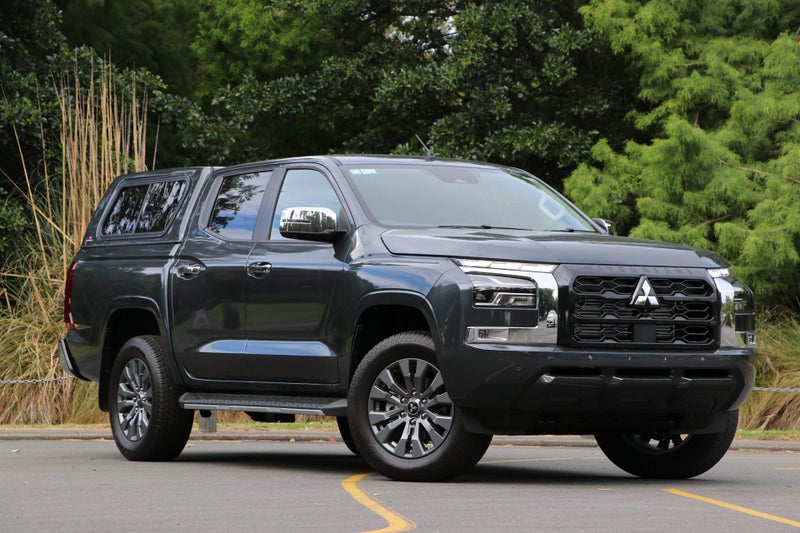 2025 Mitsubishi Triton GLXR 4WD AUTO
