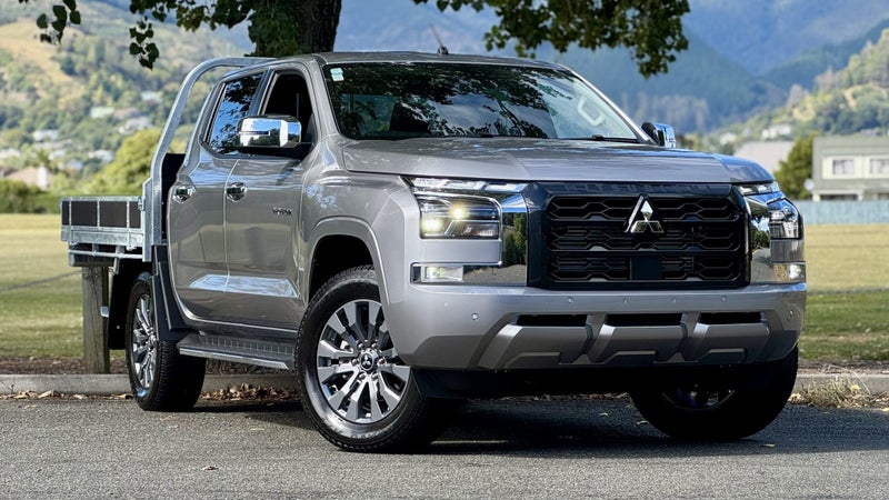 2025 Mitsubishi Triton GLXR 4WD Flatdeck - INCL...