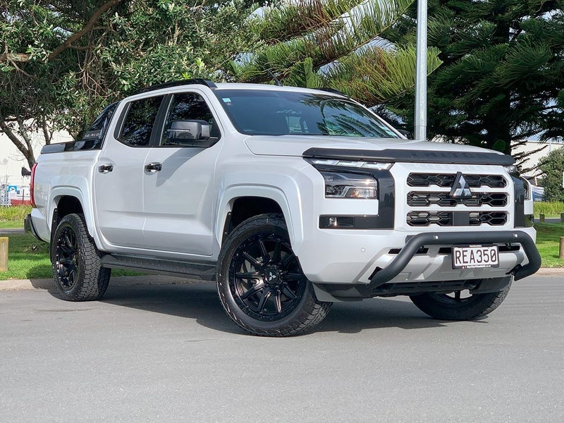 2025 Mitsubishi Triton GSR 4WD 2.4L Bi-Turbo Di...