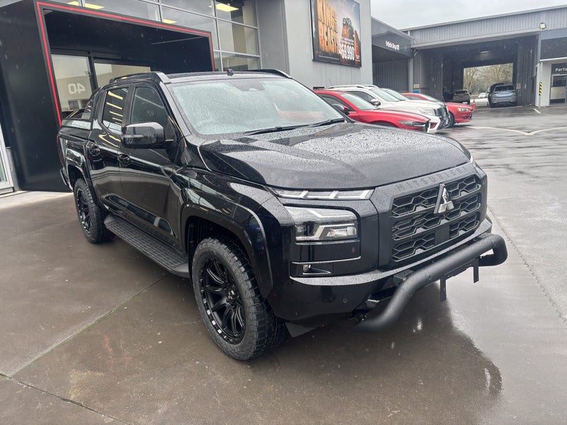 2025 Mitsubishi Triton GSR 4WD