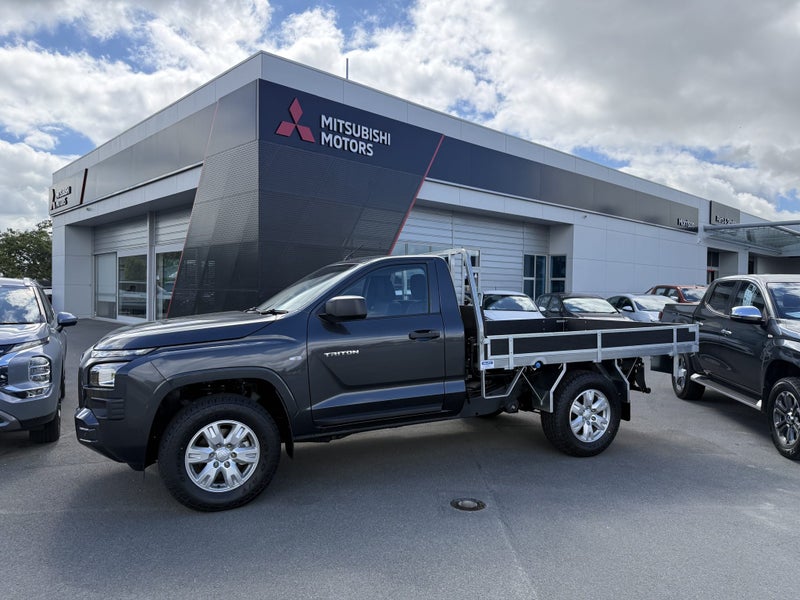 2025 Mitsubishi Triton SC CH 2.4D GLX 4WD 6AT