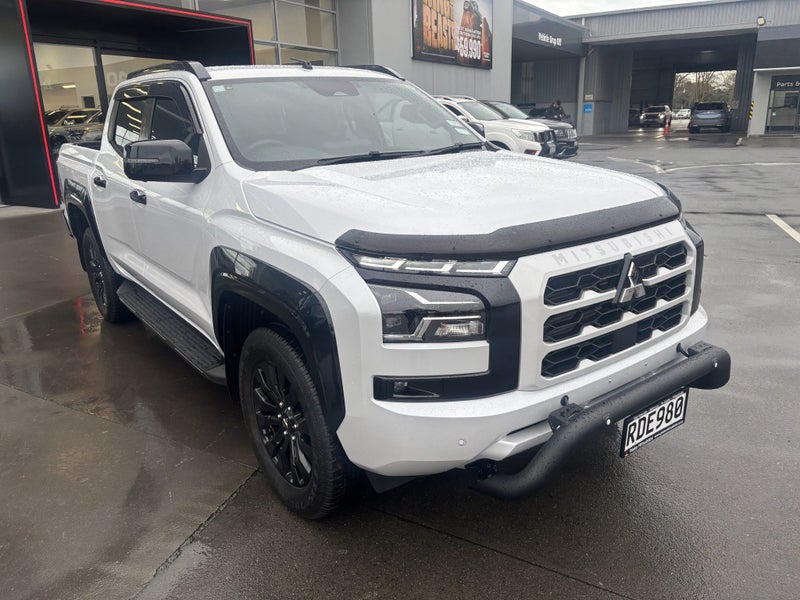 2025 Mitsubishi Triton VRX 2WD