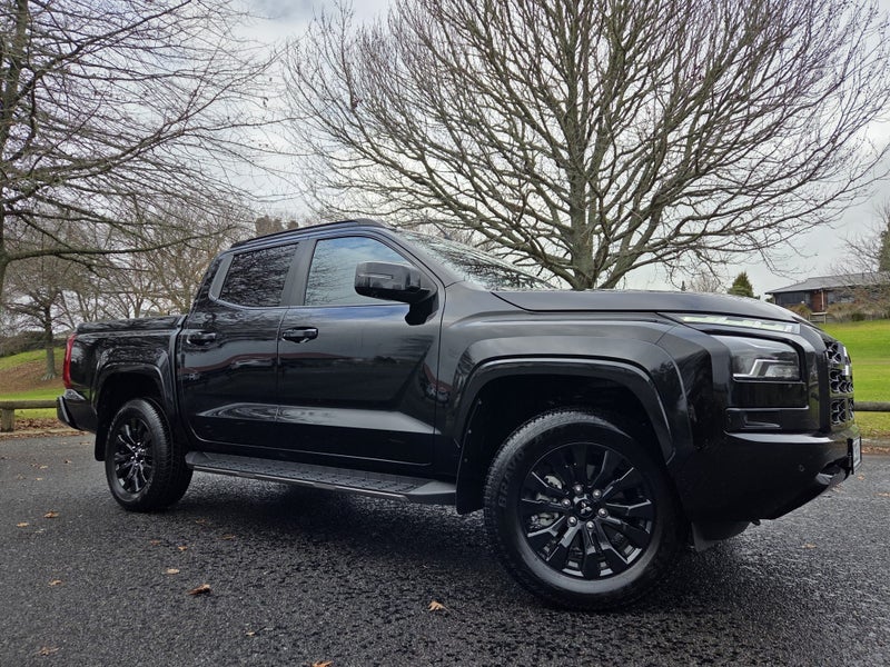 2025 Mitsubishi Triton VRX 4WD