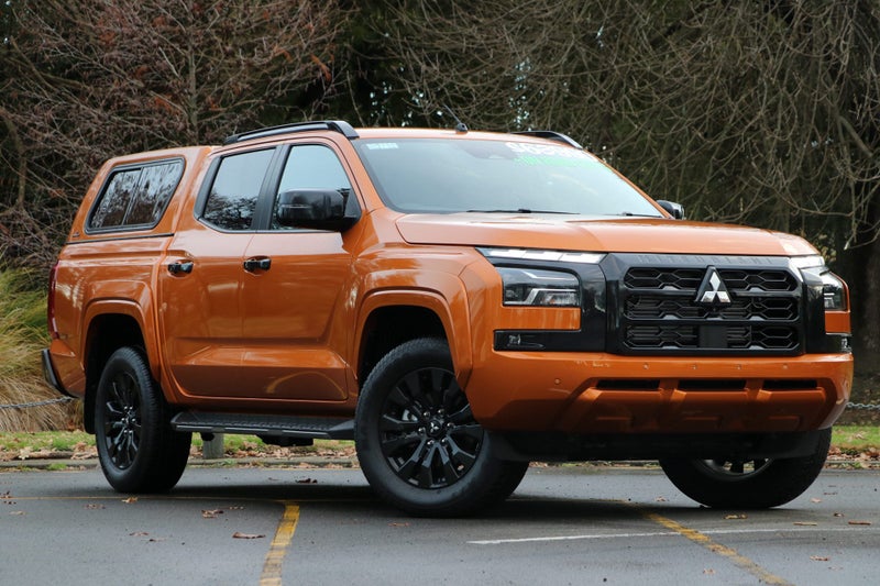 2025 Mitsubishi Triton VRX 4WD 6AT