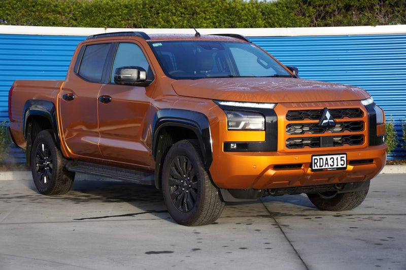 2025 Mitsubishi Triton VRX 4x4 6-sp auto