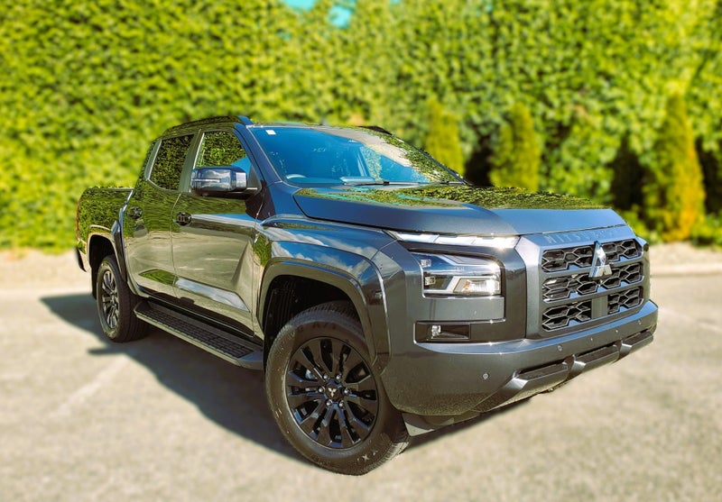 2025 Mitsubishi Triton VRX 4x4 - READY TO GO