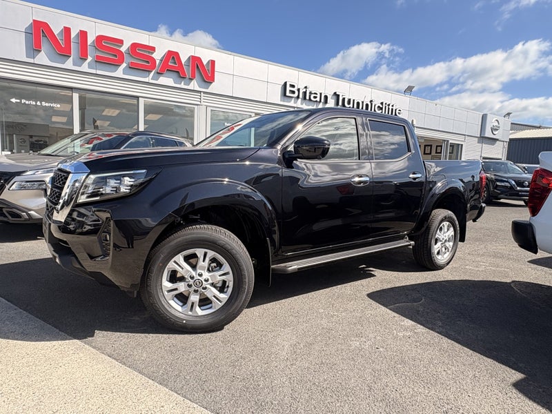 2025 Nissan Navara ST 4WD Auto