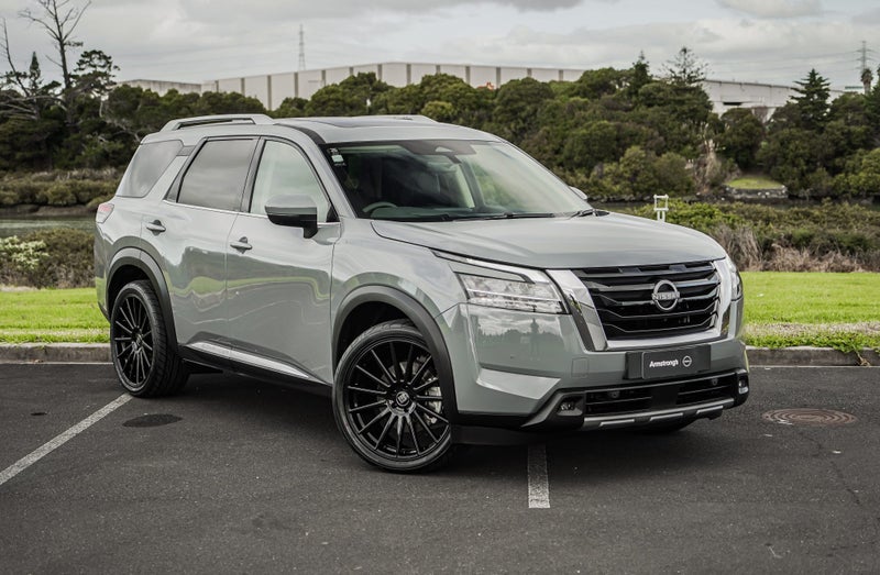 2025 Nissan Pathfinder Ti-L 3.5P/4Wd/9At