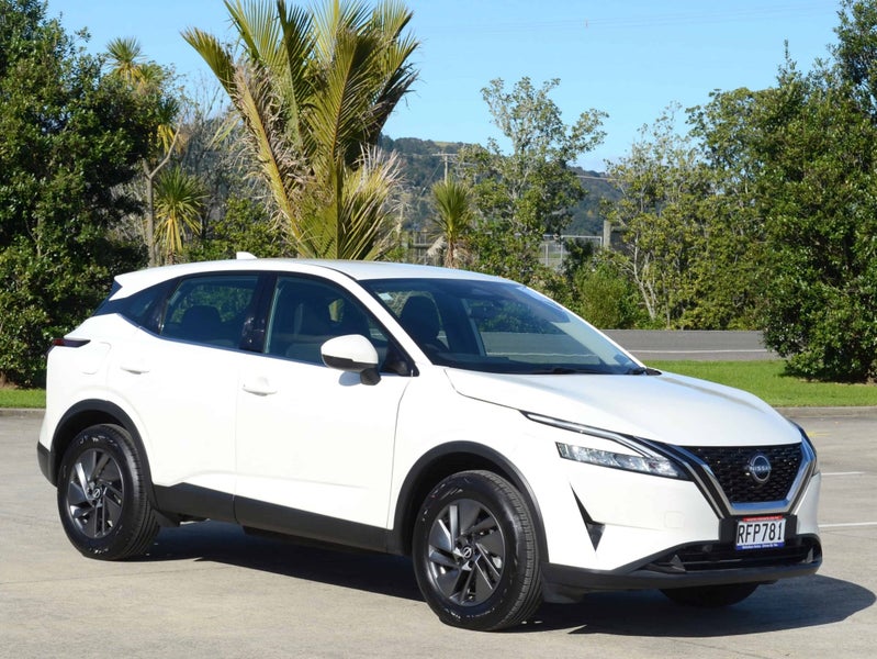 2025 Nissan Qashqai ST PRE REG PRICE