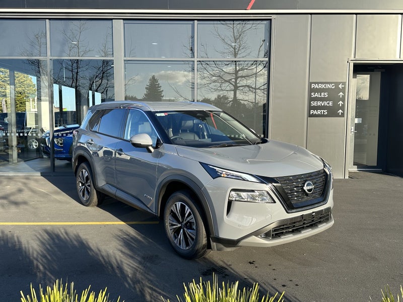 2025 Nissan X-Trail St-L E-Power - HUGE SAVINGS...