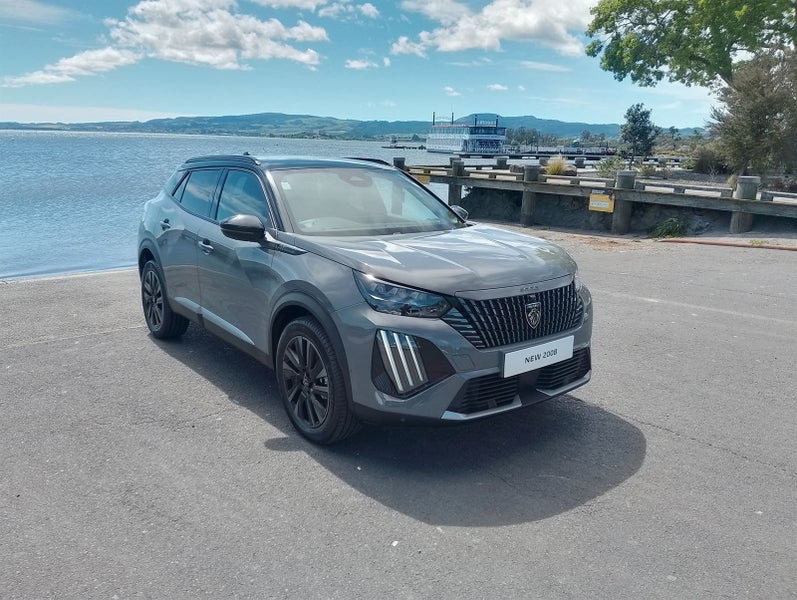 2025 Peugeot 2008 GT - HYBRID - TURBO