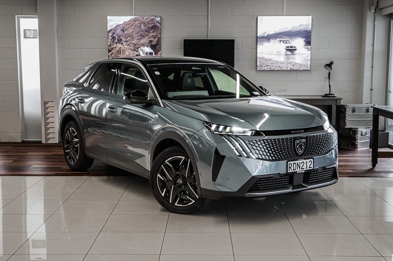 2025 Peugeot 3008 GT 1.2Pmht/6At