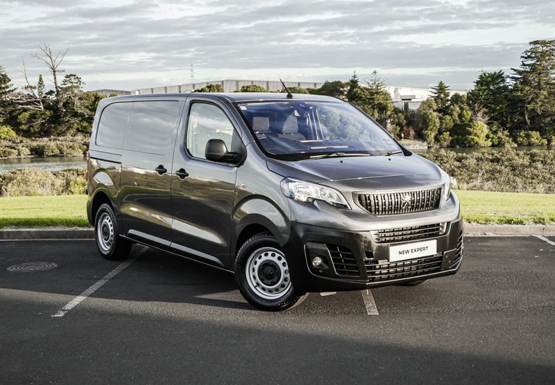 2025 Peugeot Expert MWB 2.0Dt/8At
