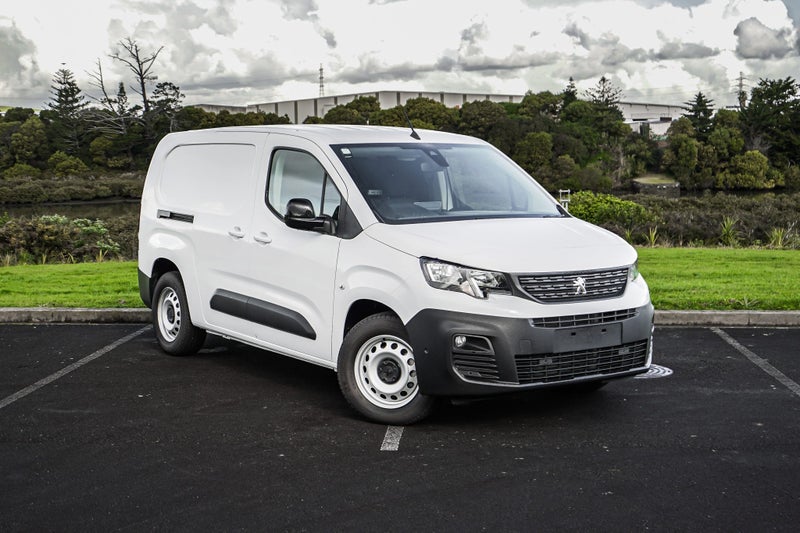 2025 Peugeot Partner LWB Electric 50Kwh
