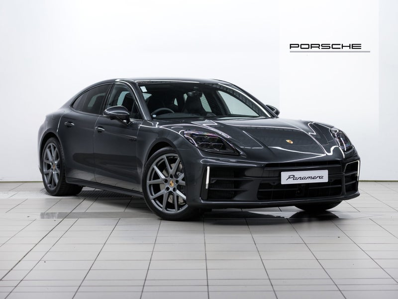 2025 Porsche Panamera 4 E-Hybrid