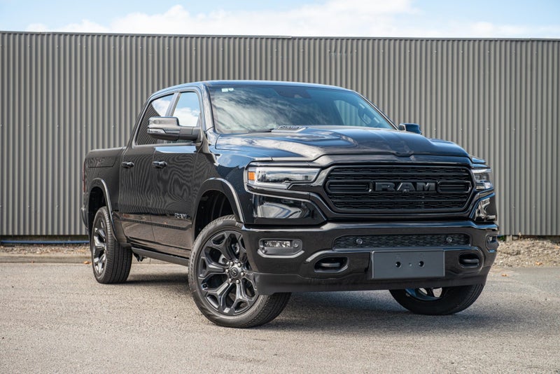 2025 Ram 1500 Limited I6 Rb Night