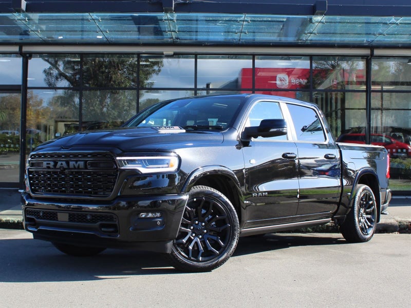 2025 Ram 1500 Limited I6 RB Night