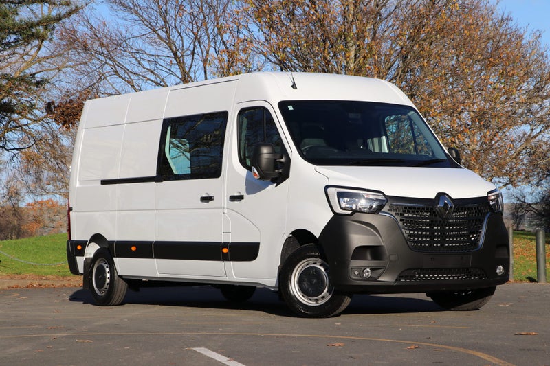 2025 Renault Master L3H2 LWB