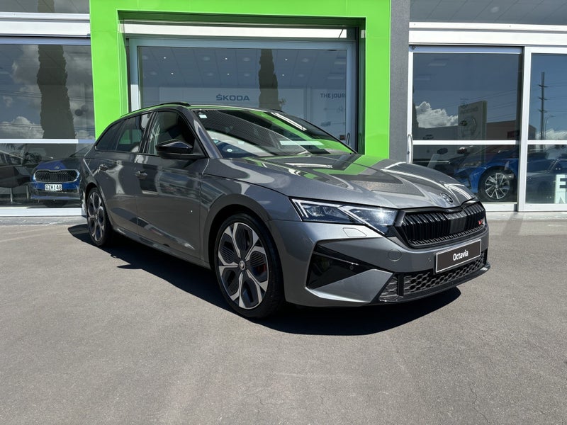 2025 Skoda Octavia RS + WAGON 195kW 2.0