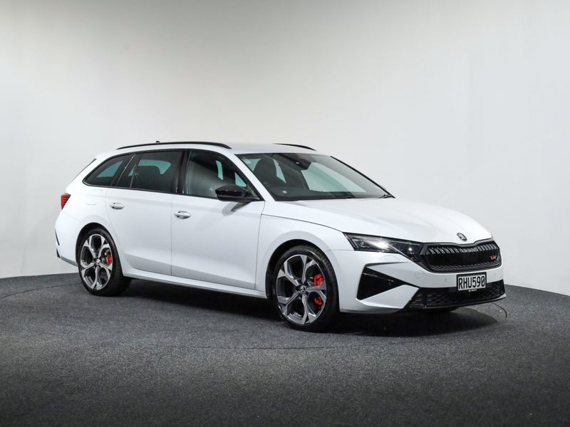 2025 Skoda Octavia RS + Wagon 195Kw
