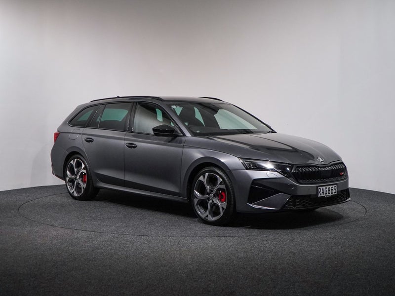 2025 Skoda Octavia Wagon RS Tsi 195kW