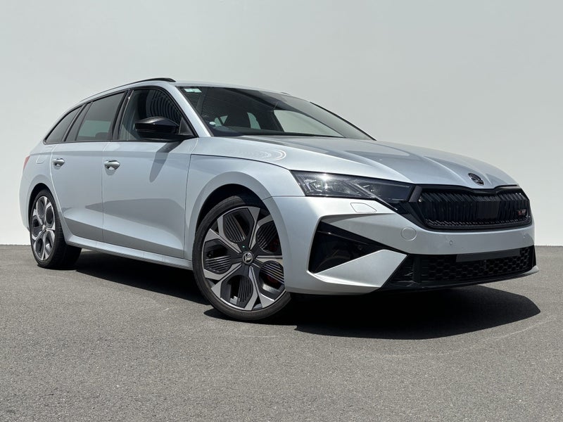 2025 Skoda Octavia Wagon RS TSI 195kW