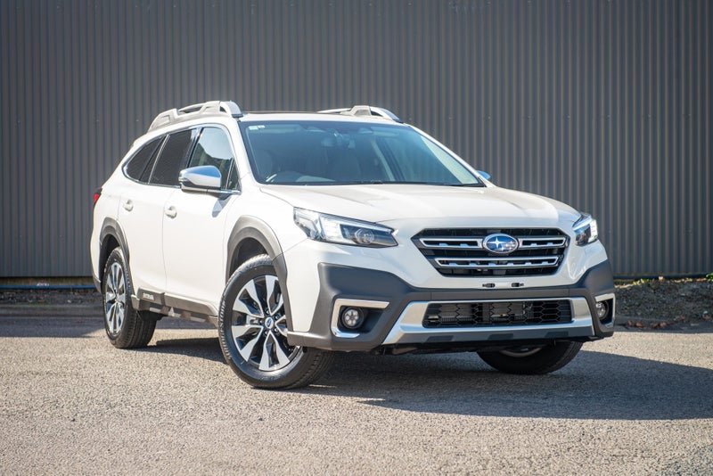 2025 Subaru Outback Touring 2.5P/4Wd