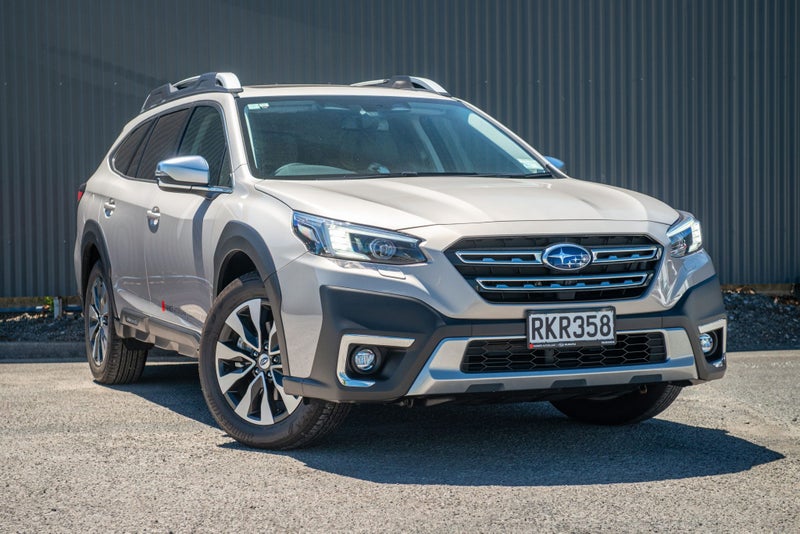 2025 Subaru Outback Touring 2.5P/4Wd