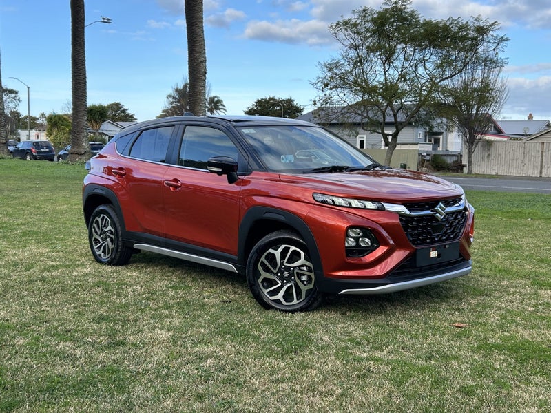 2025 Suzuki Fronx GLX 1.5Pmh/6At Two Tone