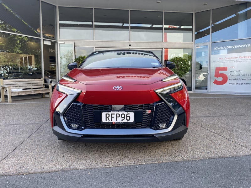 2025 Toyota C-HR GR Sport 2.0P HEV CVT AWD SUV/...