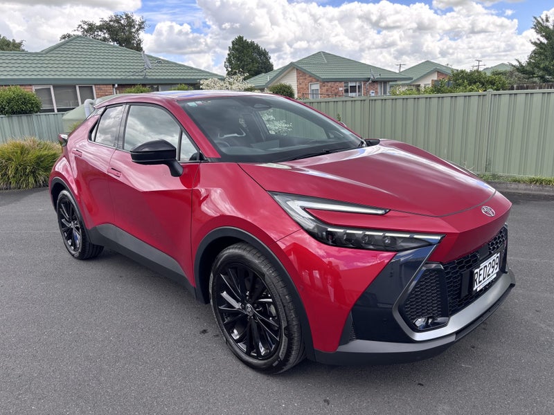 2025 Toyota C-HR GR Sport 2.0P HEV CVT AWD SUV/...
