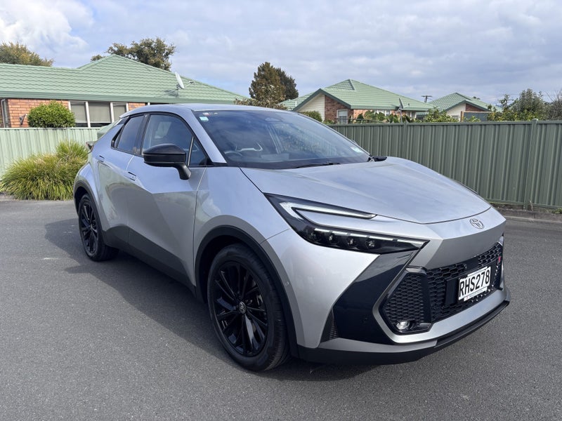 2025 Toyota C-HR GR Sport 2.0P HEV CVT AWD SUV/...