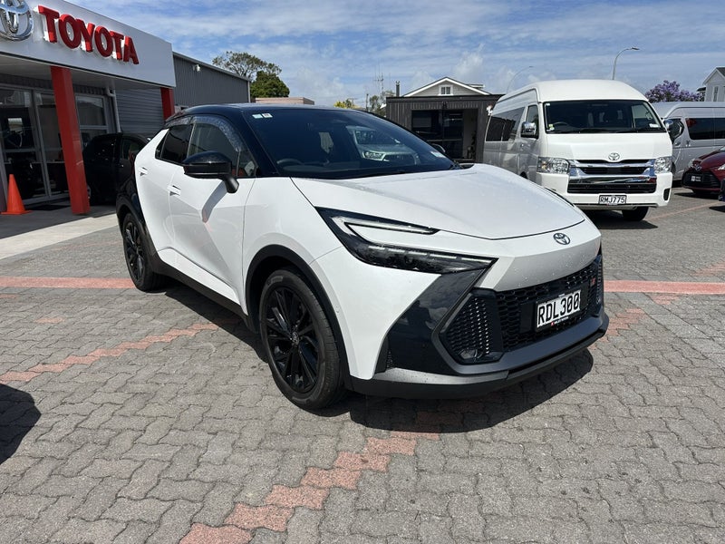 2025 Toyota C-HR GR Sport 2.0P HEV CVT AWD SUV/...