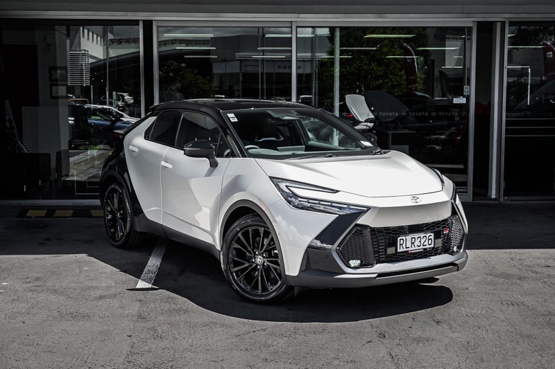 2025 Toyota C-HR GR Sport 2.0P Hybrid AWD SUV T...