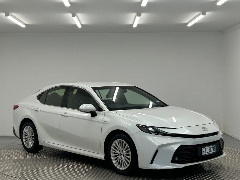 2025 Toyota Camry SX 2.5P Hybrid