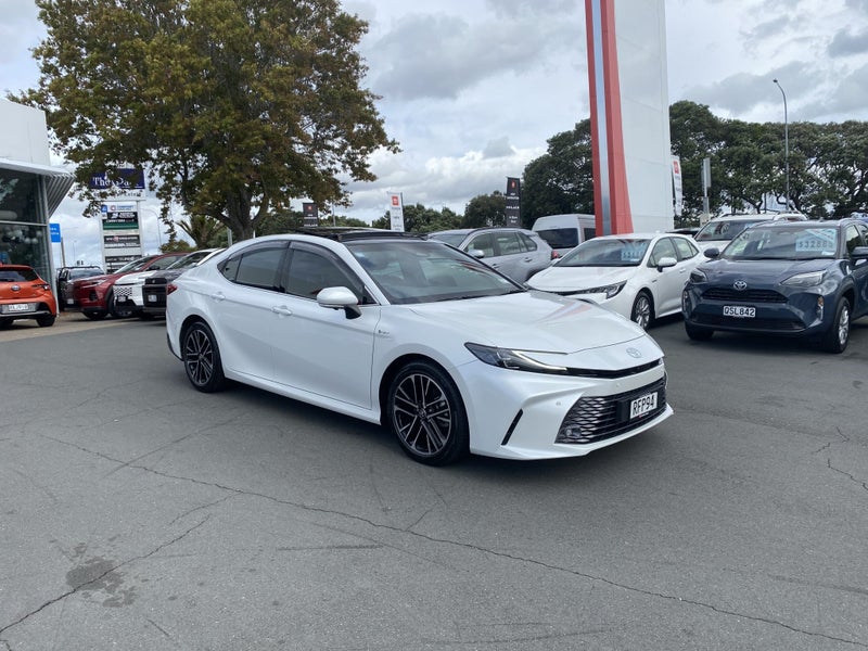 2025 Toyota Camry ZR 2.5 Hybrid