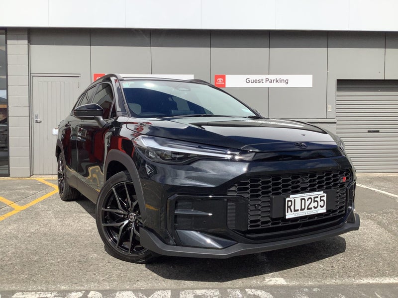2025 Toyota Corolla Cross GR Sport 2.0P HEV AWD...