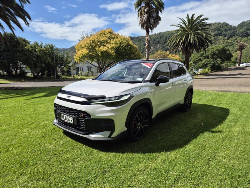 2025 Toyota Corolla Cross GR Sport 2.0P Hybrid