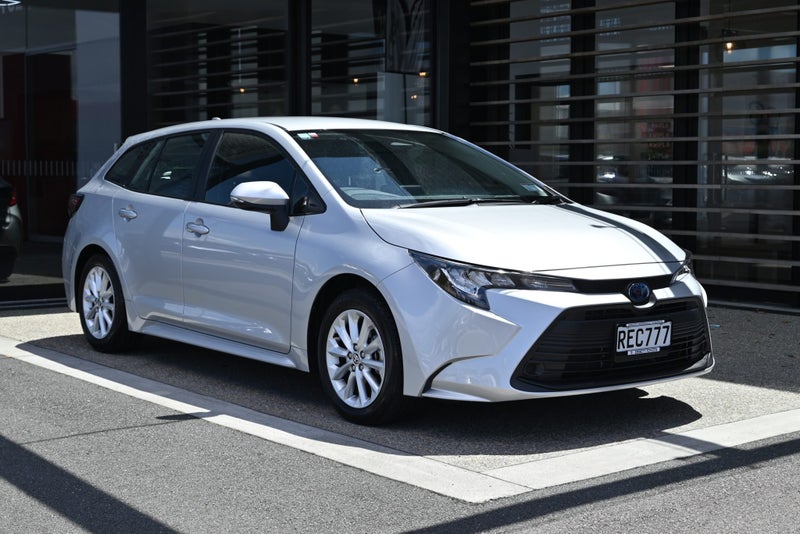 2025 Toyota Corolla Touring GX 1.8 Petrol Hybri...